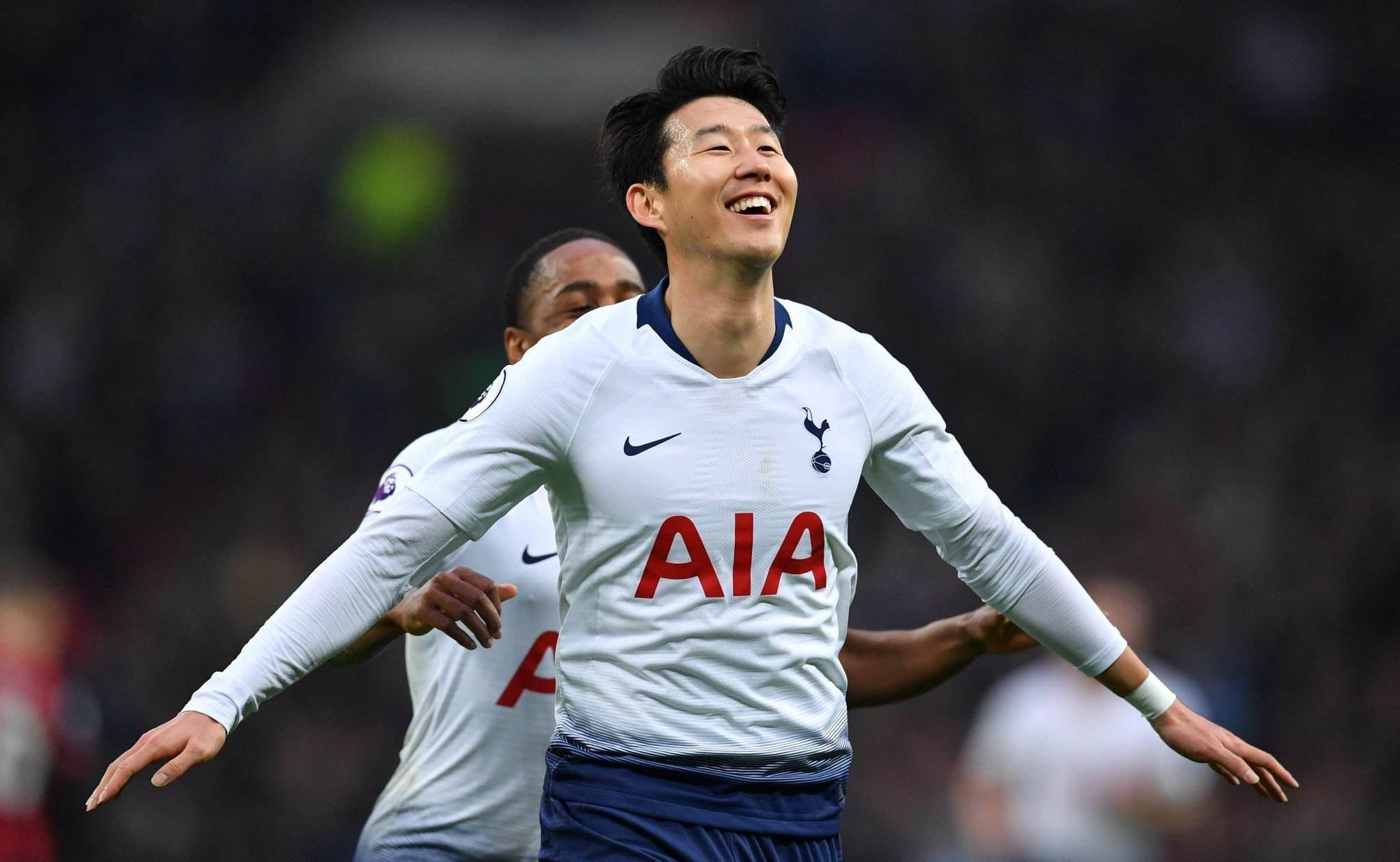 包含美国险胜多特蒙德，孙兴慜送出助攻的词条