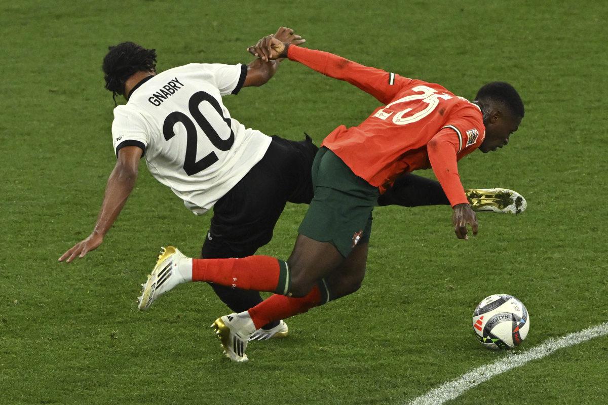 荷兰完胜乌克兰,姆巴佩状态火热 荷兰完胜乌克兰,姆巴佩状态火热