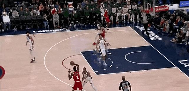 雄鹿完胜勇士,伦纳德高光表现 雄鹿完胜勇士,伦纳德高光表现