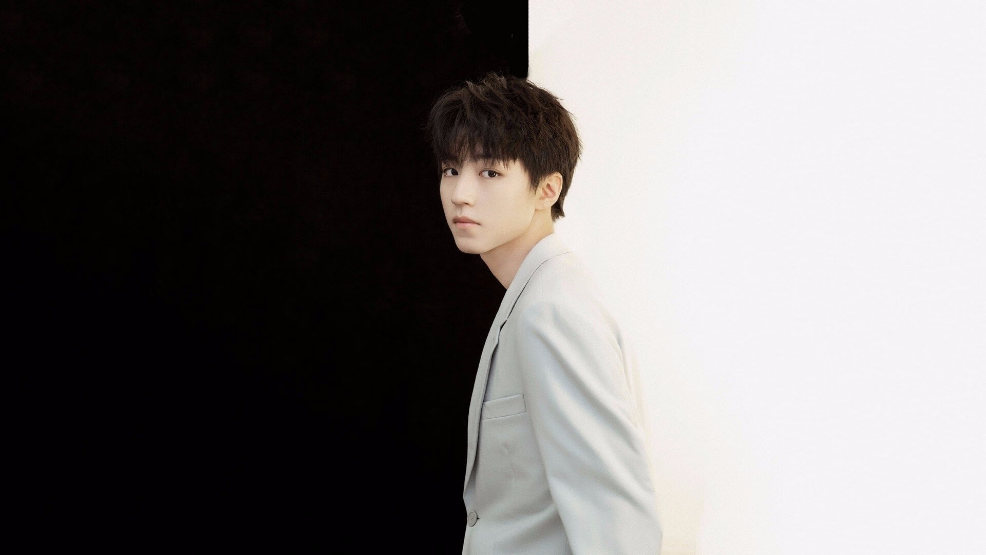 中场交响曲，奥纳纳如何用双脚在禁区到禁区之间，谱写一场统治级的攻防乐章